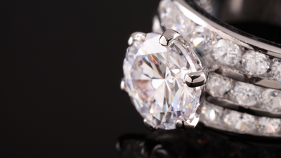 What Is A Diamond Accent?